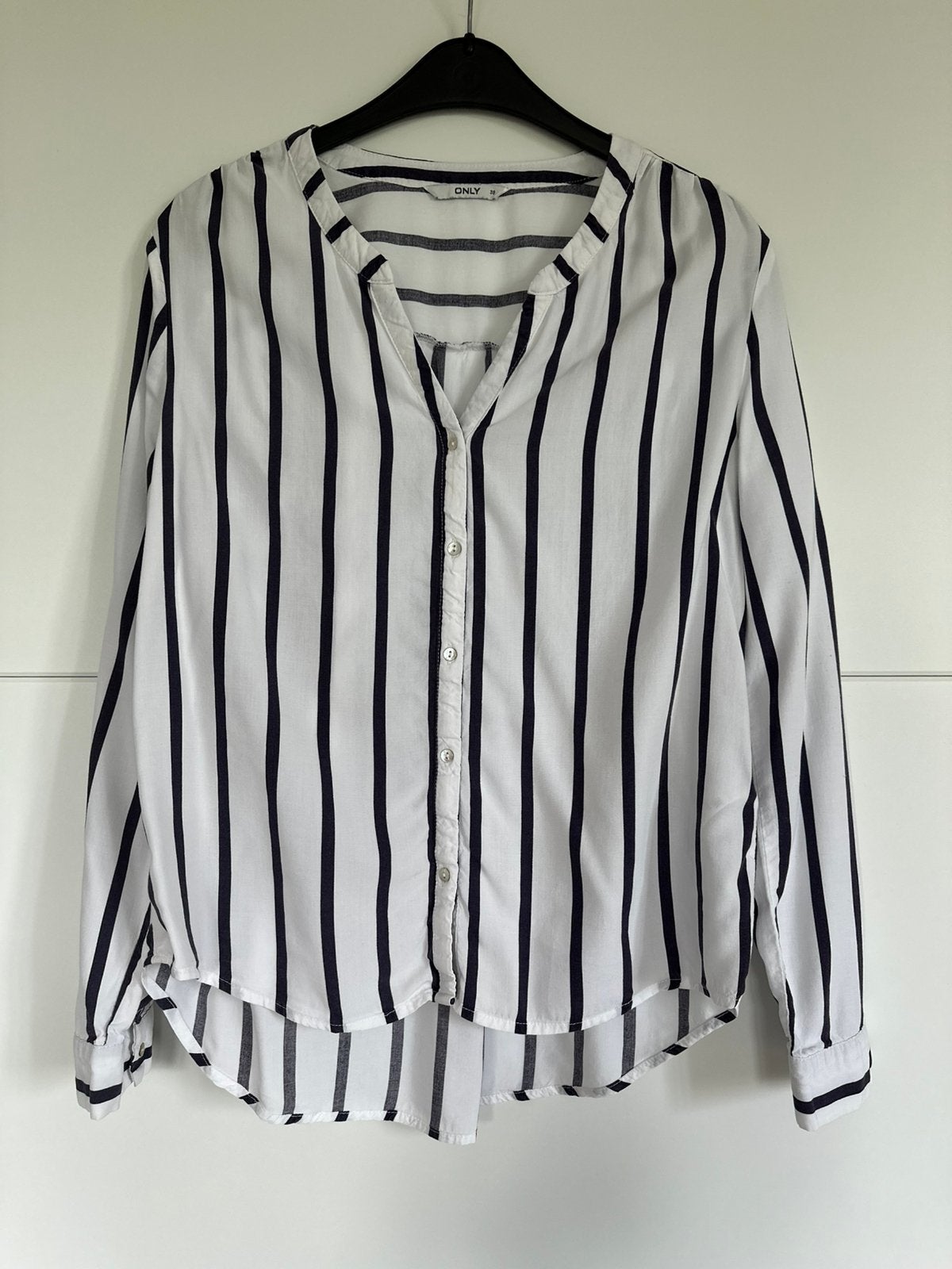 ONLY gestreepte blouse – maat 38, Kleding | Dames, Blouses en Tunieken, Ophalen of Verzenden, Gedragen, Maat 38/40 (M), Wit