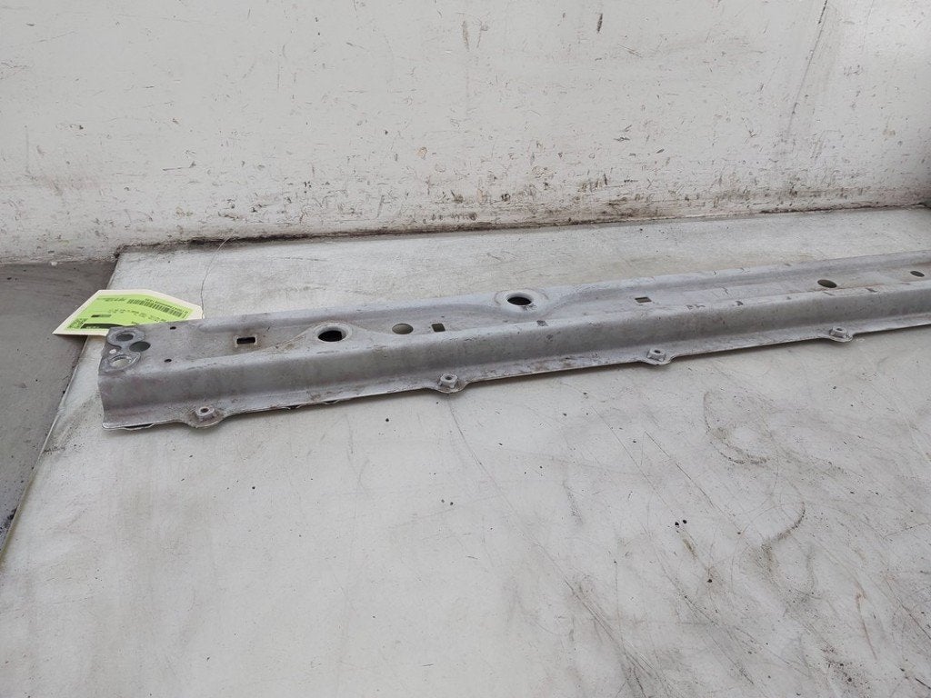 RADIATEURBALK Toyota Aygo X (01-2021/-) (|571040H030|), Gebruikt, Kundenbetreuung@toyota.de, Toyota, Toyota-Allee 2
50858  Köln, DE