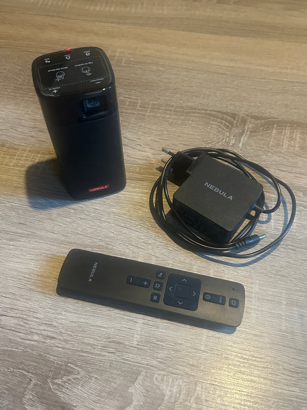 Nebula Apollo D2410 Projector, TV, Hi-fi & Vidéo, Projecteurs dias, Comme neuf, Enlèvement ou Envoi