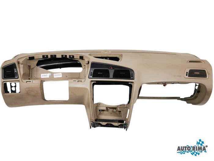 Tableau de bord d'un Volvo XC70, -, 3 mois de garantie, -, -