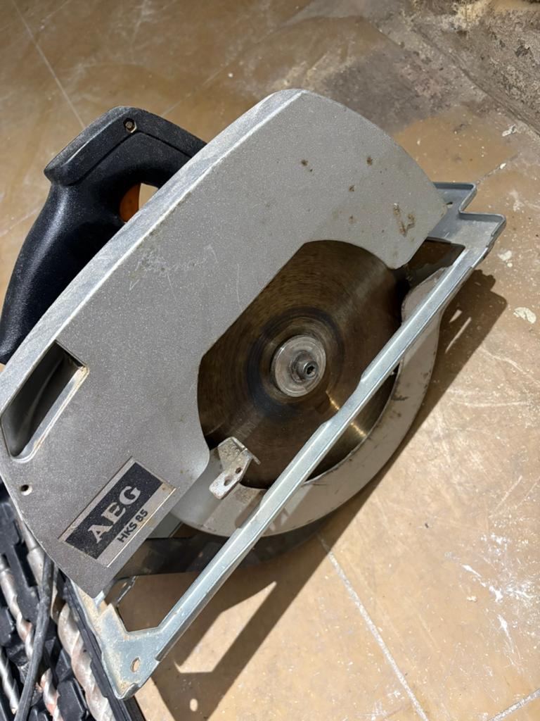 Scie circulaire AEG, Doe-het-zelf en Bouw, Gereedschap | Zaagmachines, Ophalen of Verzenden, Zo goed als nieuw, Cirkelzaag