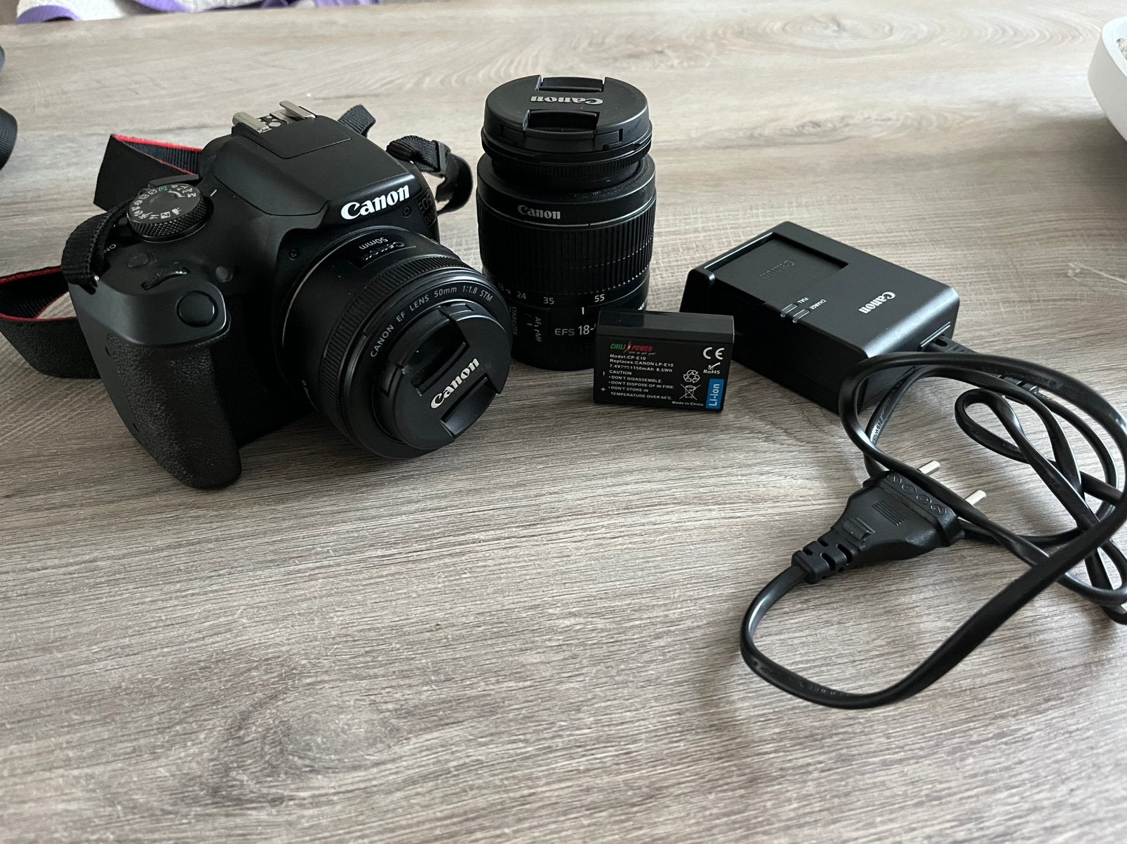 Canon eos 2000D, Ophalen, Zo goed als nieuw, Canon