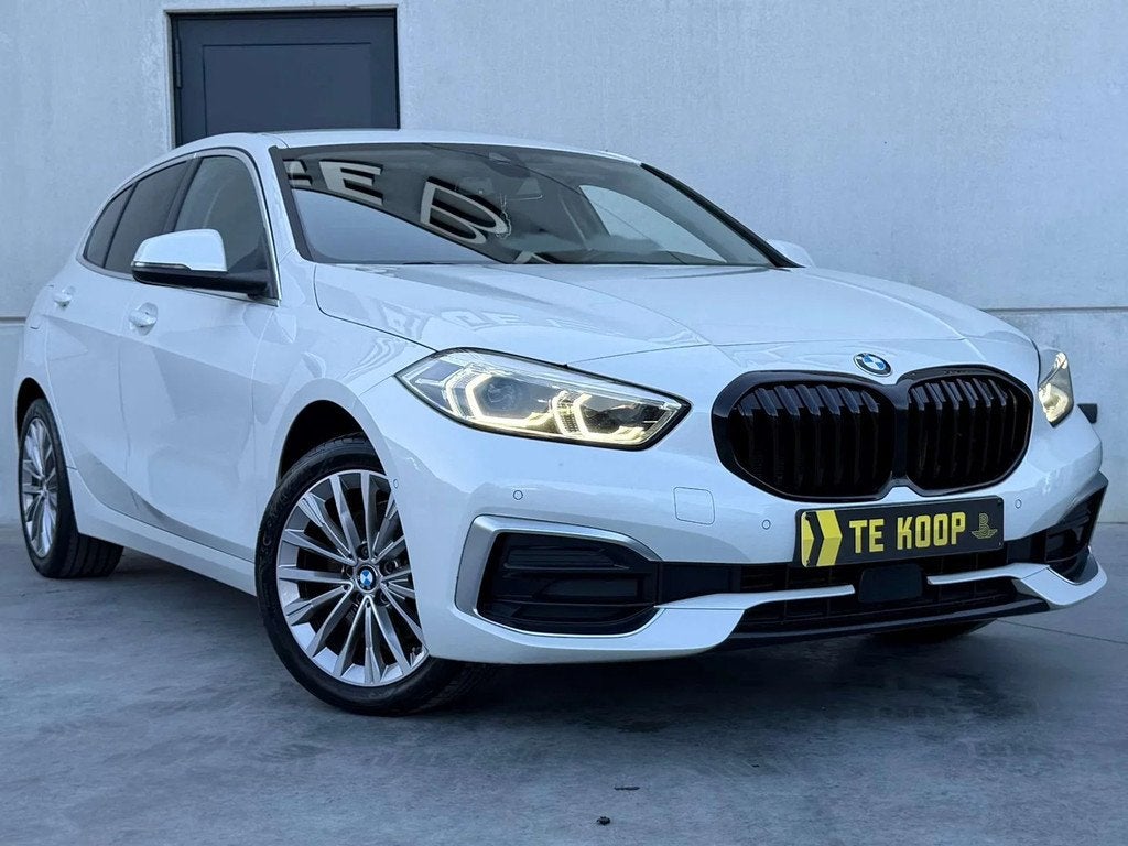 BMW 1 Serie 118 CarPlay*Led*Leder*DAB*Camera (bj 2021), Auto's, BMW, 100 kW, Gebruikt, Zwart, 136 pk