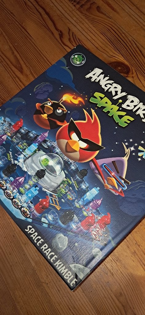 Angry Birds Space gezelschapspel spel, Hobby en Vrije tijd, Drie of vier spelers, Ophalen, Zo goed als nieuw