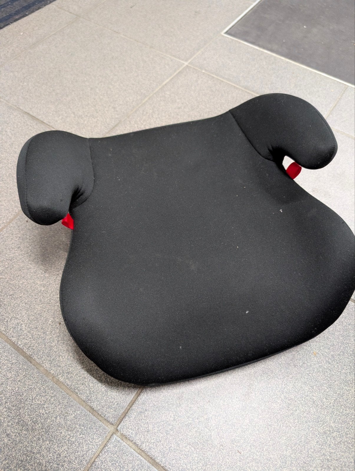 Kinderzitverhoger / Autozitje (22-36 kg - Groep 3), Ophalen