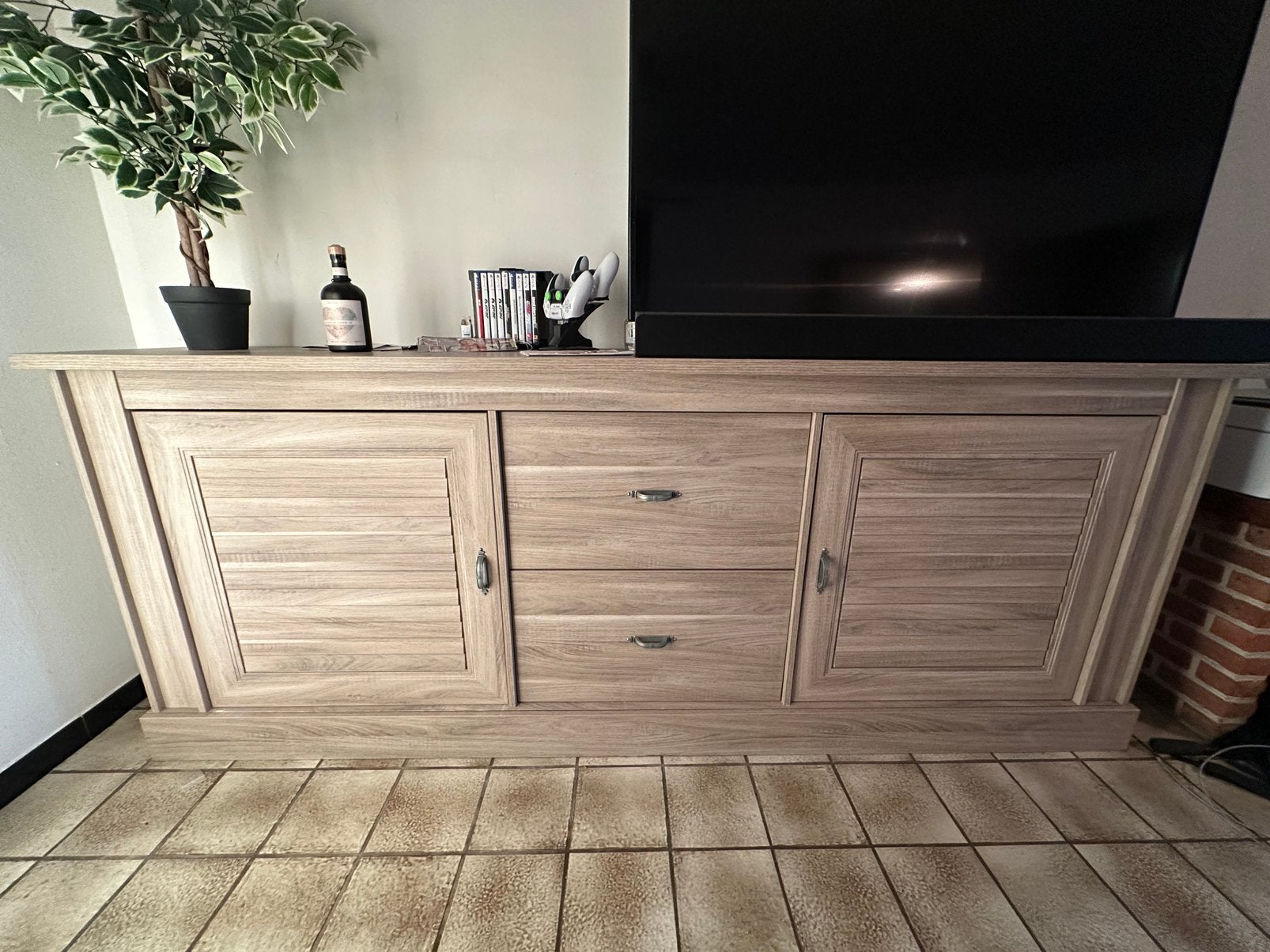 Complete eetkamerset – Tafel + 6 stoelen + dressoir + barkas, Ophalen, Zo goed als nieuw, 4 tot 6 stoelen
