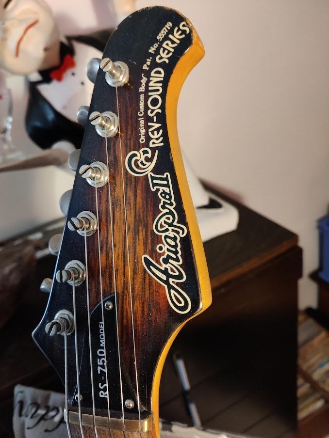 Aria RS-750 TOPgitaar voor een prikje., Muziek en Instrumenten, Ophalen of Verzenden, Zo goed als nieuw, Solid body, Overige merken