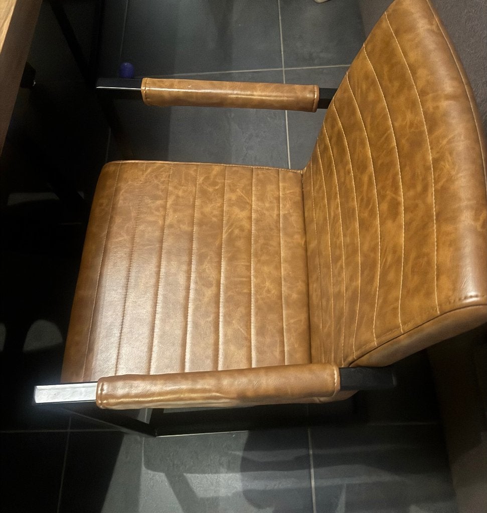 6x Meubella Fargo eetkamerstoelen – cognac + tafel, Huis en Inrichting, Stoelen, Ophalen, Bruin, Zo goed als nieuw, Vijf, Zes of meer stoelen