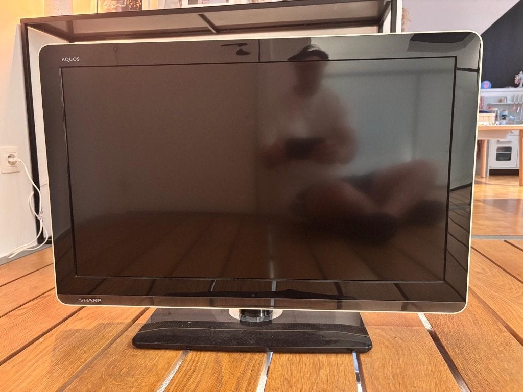 Sharp 32 inch Full HD LED-tv, Audio, Tv en Foto, Televisies, Ophalen, 100 Hz, Minder dan 40 cm, Sharp