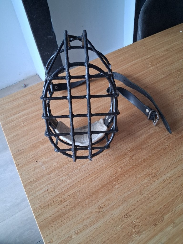 Muilkorf, Dieren en Toebehoren, Ophalen, Zo goed als nieuw