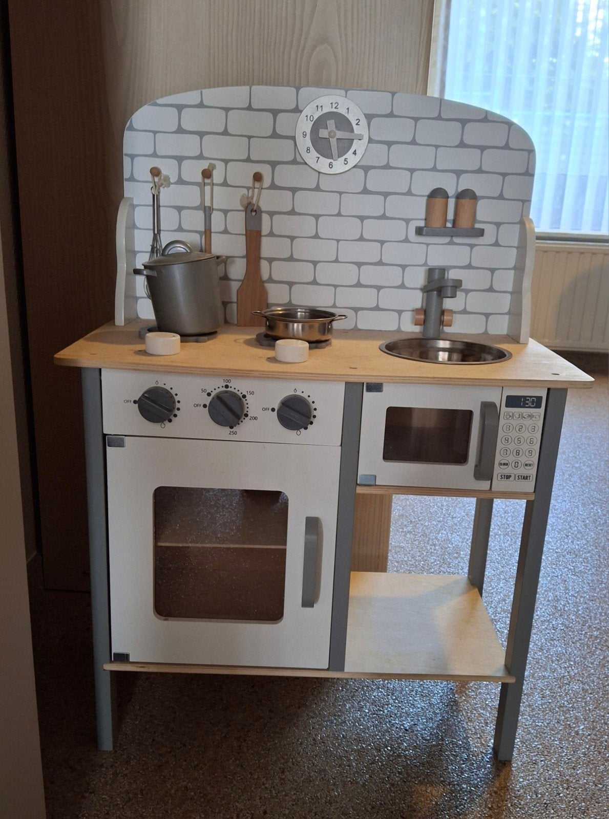 speelgoed keuken, Ophalen
