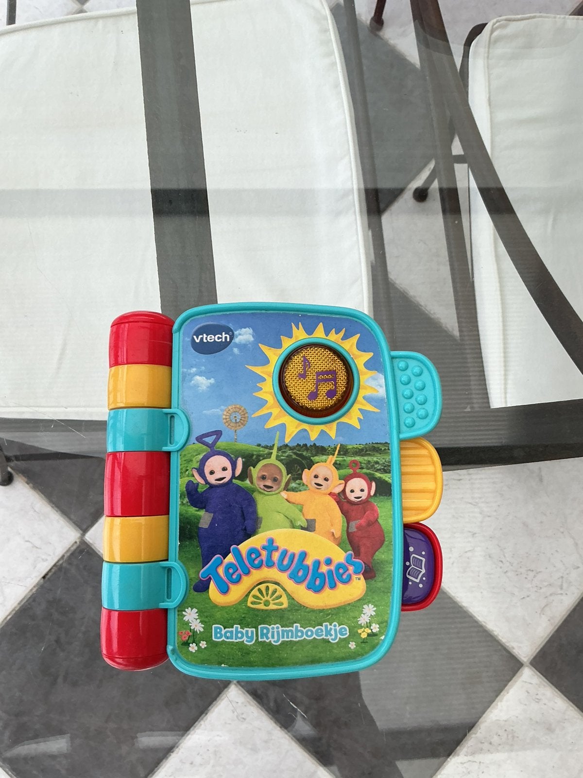 Vtech Teletubbies muziekboekje, Enlèvement, Utilisé