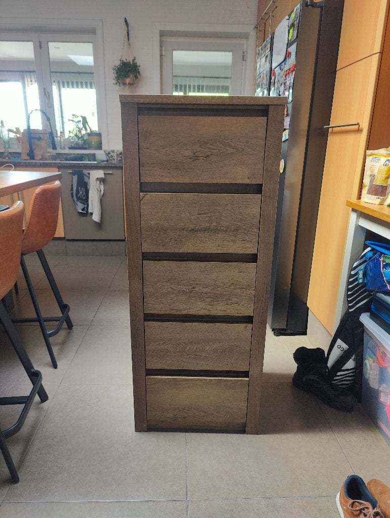 Moderne houten Ladekast / commode JYSK VEDDE eiken 5 lades, Huis en Inrichting, Ophalen, Gebruikt, 5 laden of meer, 100 tot 150 cm