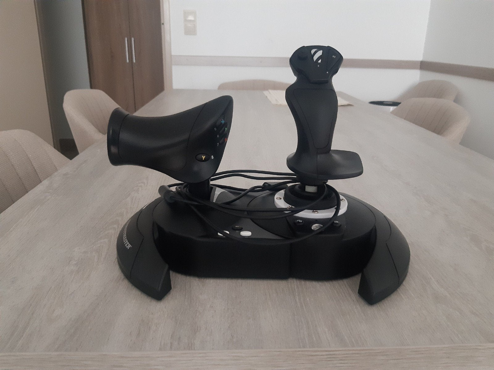 thrustmaster t flight hotas joystick, Computers en Software, Ophalen