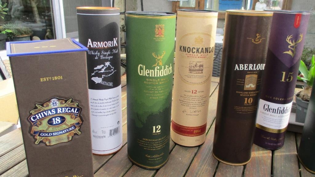 Verzameling lege whisky kokers, Verzamelen, Complete verzamelingen en Collecties, Ophalen