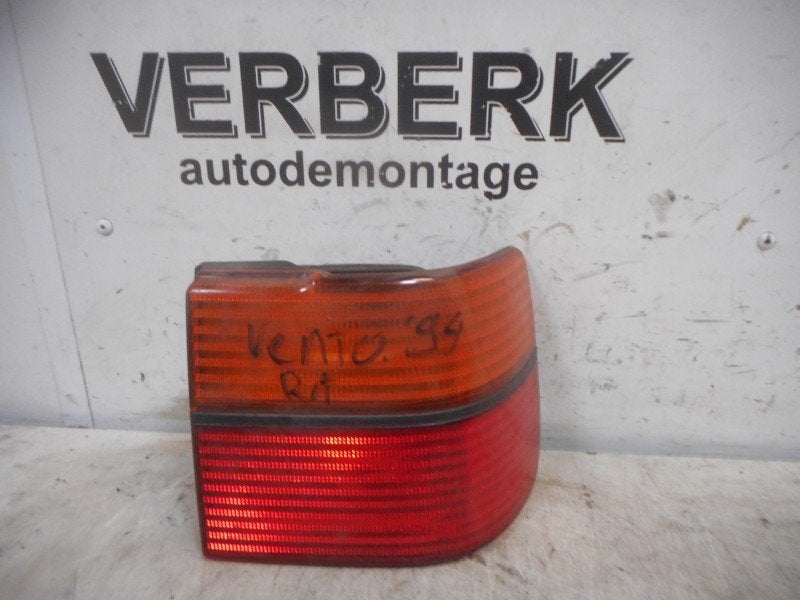 ARRIÈRE ENSEMBLE FEUX ARRIÈRES DROIT Vento (1H2), Autos : Pièces & Accessoires, Volkswagen, Volkswagen AG, Utilisé, Kundenbetreuung@volkswagen.de
