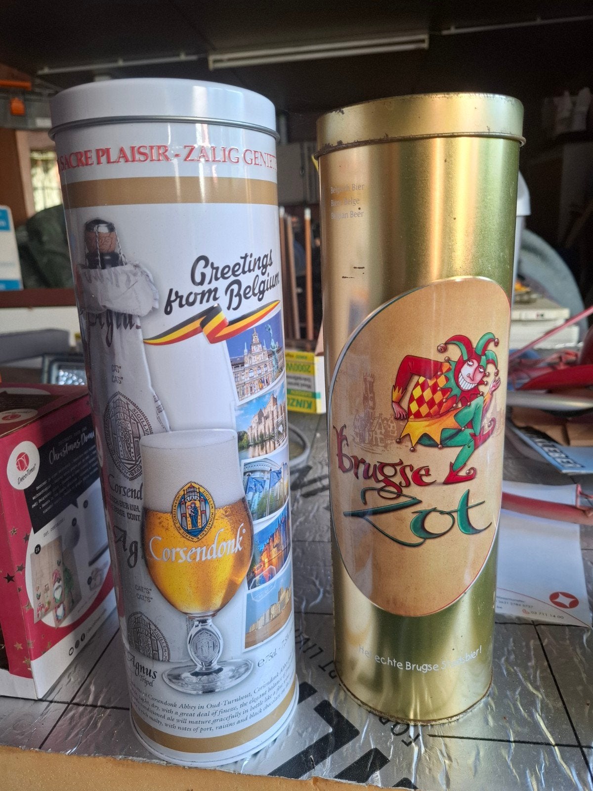 2 bierkokers, Ophalen