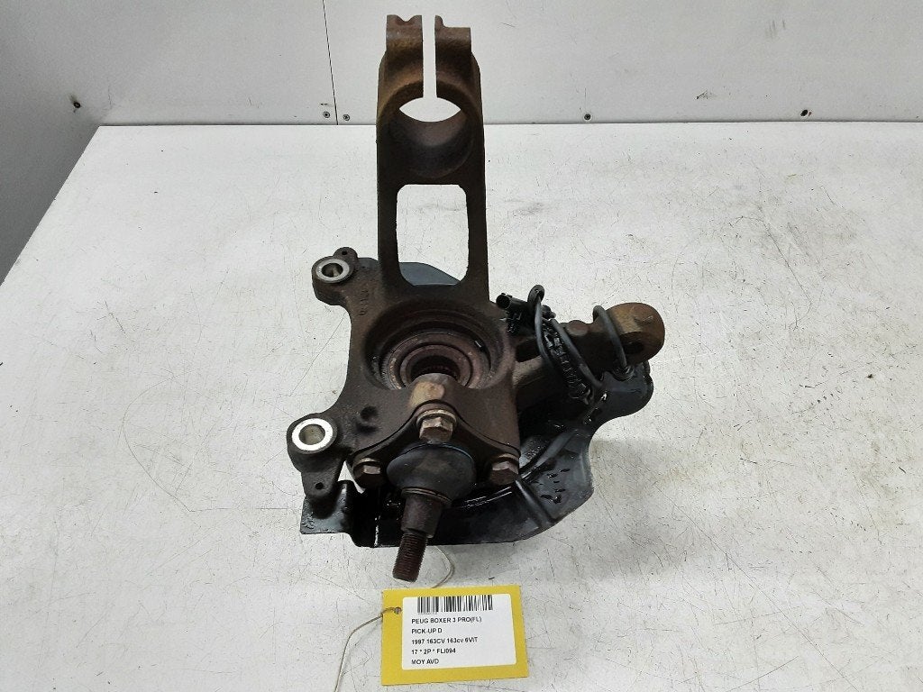 MOYEU DE ROUE AVANT DROIT Peugeot Boxer (U9) (01374766080), Kontakt-peugeot@peugeot.com, Utilisé, Peugeot Deutschland GmbH, Bahnhofsplatz
65423  Rüsselsheim, DE
