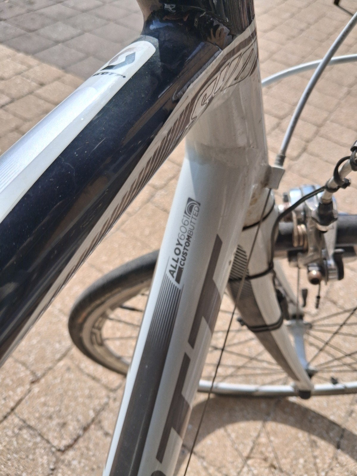 koersfiets scott alloy 6061, Fietsen en Brommers, 28 inch, Gebruikt, Velgrem, 15 tot 20 versnellingen