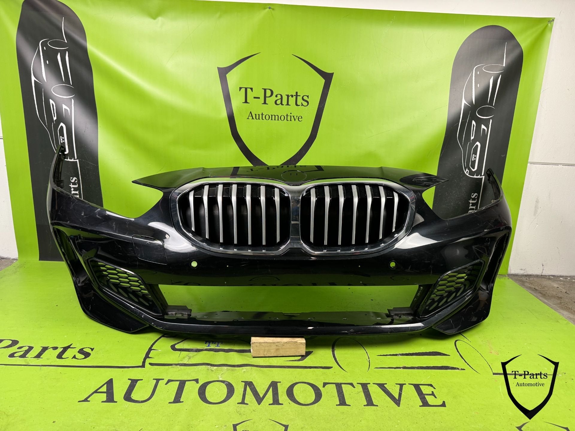 bmw 1 serie f40 M pakket voorbumper bumper grille rooster, Auto-onderdelen, Carrosserie, Bumper, BMW, Gebruikt