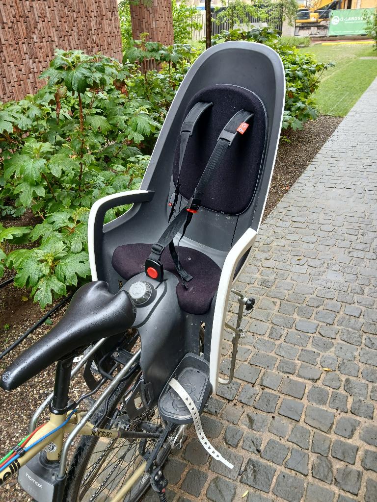 Kinderstoeltje voor fiets - Hamax Caress, Ophalen, Achterzitje, Voetsteuntjes, 9 t/m 18 kg
