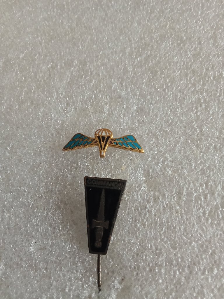 Insigne de boutonnière para commando belge, Envoi