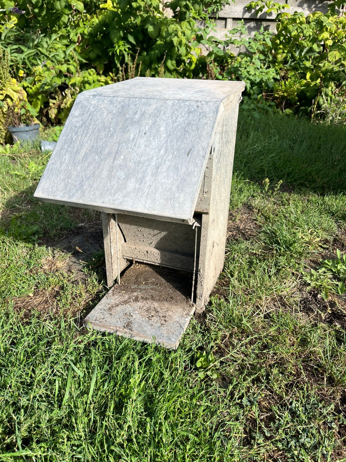 Automatische voederbak, Enlèvement, Comme neuf