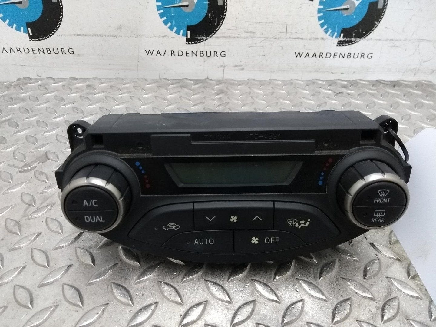 TOYOTA YARIS Yaris Dynamic KACHEL BEDIENINGSPANEEL 2016, Ophalen of Verzenden, Gebruikt, ARN erkend