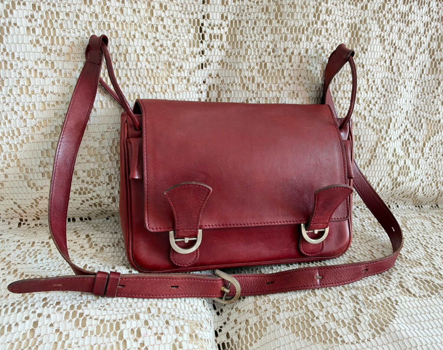 Sac bandoulière DELVAUX cuir bordeaux, Enlèvement ou Envoi, Comme neuf, Cuir