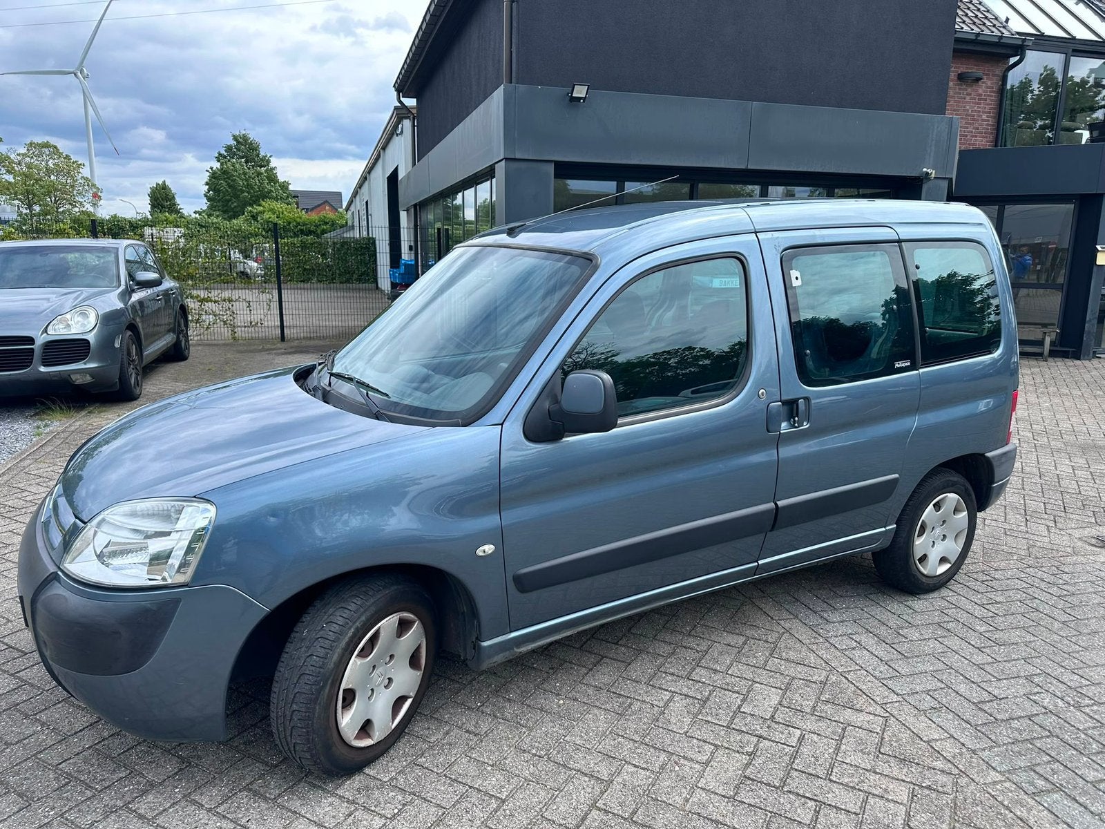 Citroen berlingo, Argent ou Gris, Achat, 4 portes, Entreprise