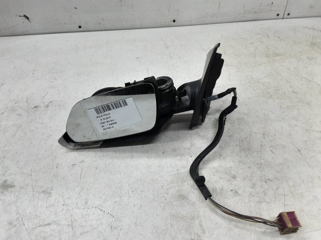 SPIEGEL LINKS Volkswagen Polo IV (9N1 / 2/3), Auto-onderdelen, Gebruikt, Volkswagen, Mevr. I. Hauben, Rue de l'Espoir 34 34
4030  GRIVEGNÉE, BE