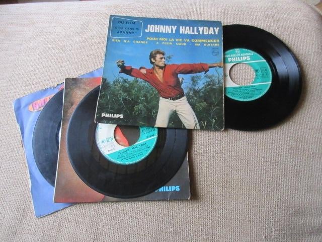 lot 1xVynil 45t Johnny halliday + 2 disques  + 2 pochettes, Single, Utilisé, 7 pouces, R&B et Soul