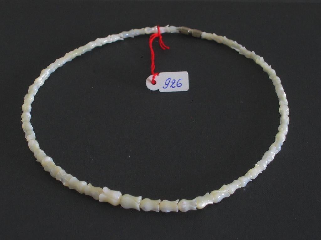 Collier en nacre - 926, Bijoux, Sacs & Beauté, Colliers, Enlèvement ou Envoi, Neuf, Blanc, Pierre ou Minéral