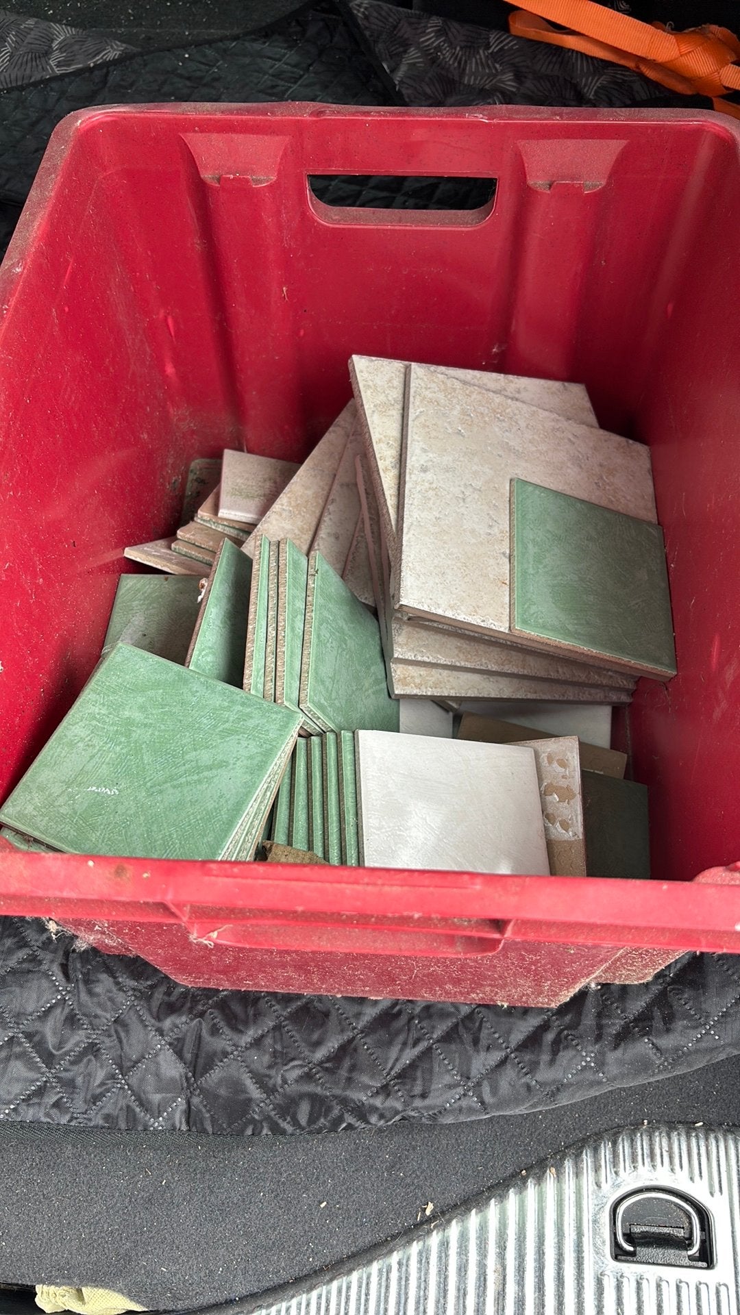 Petits carrelages à donner, Enlèvement, Comme neuf