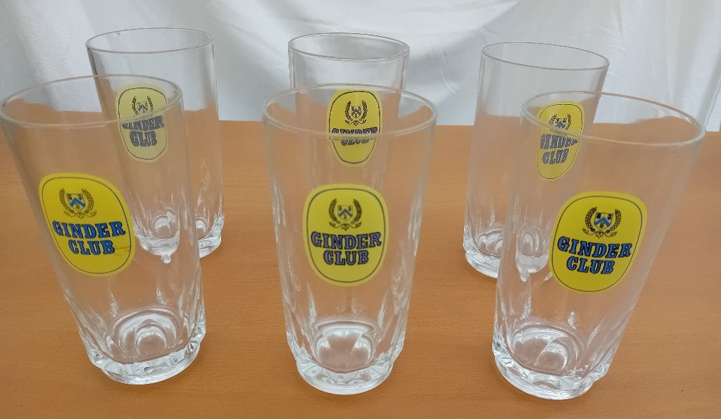 6 UNIEKE GINDER CLUB GLAZEN, Enlèvement, Neuf, Verre à bière