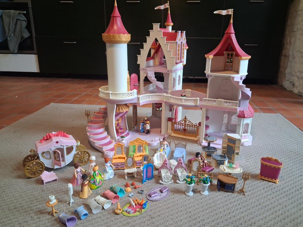 Playmobil kasteel, Ophalen
