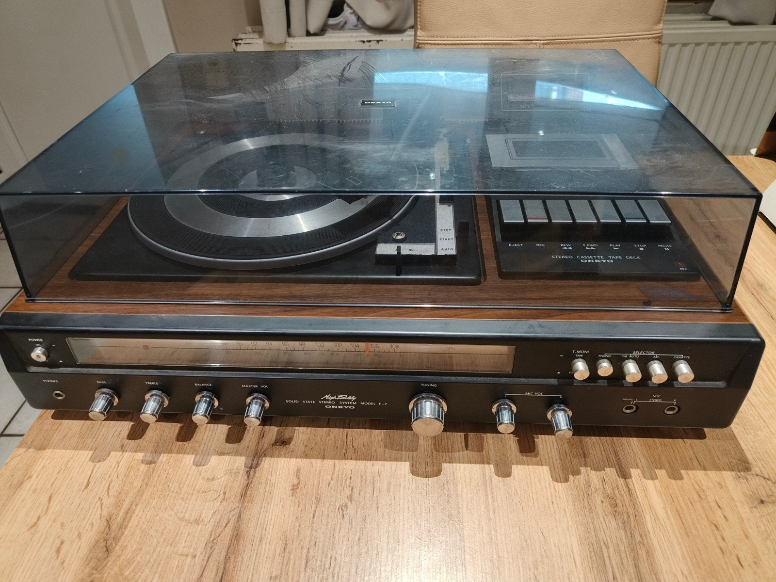 Onkyo stereo lees beschrijving, Ophalen
