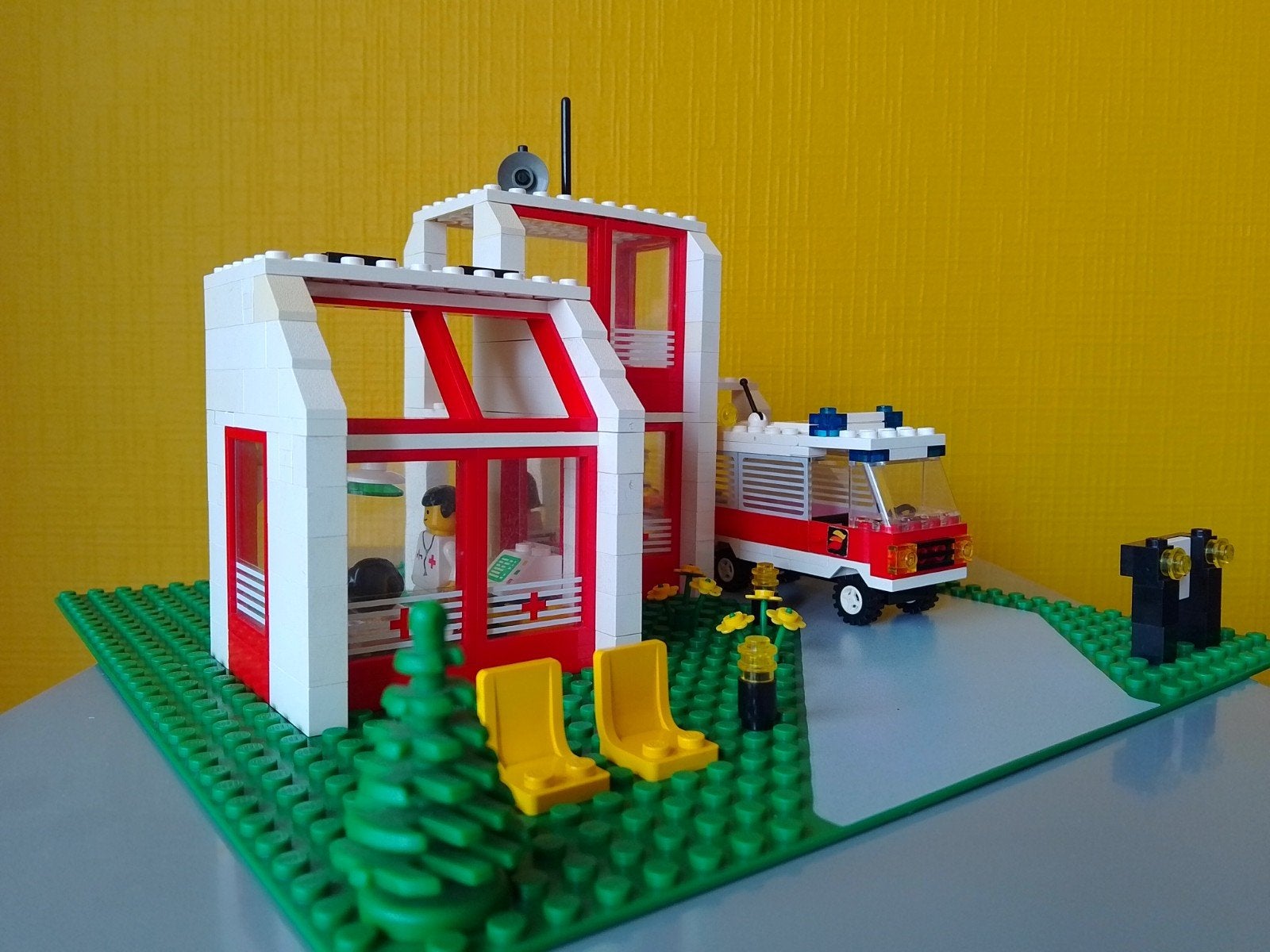 Lego ziekenhuis 6380 uit 1987, Kinderen en Baby's, Ophalen, Gebruikt, Lego, Inclusief instructies