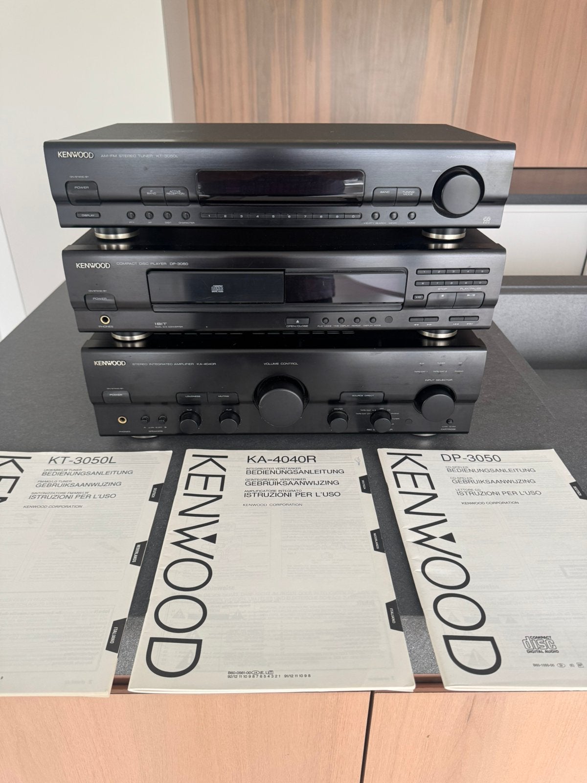 Kenwood stereo (zie omschrijving), Ophalen, Zo goed als nieuw