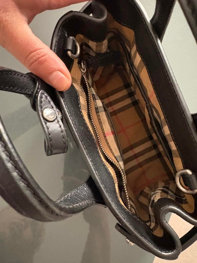 Sac Burberry, Handtassen en Accessoires, Tassen | Damestassen, Ophalen of Verzenden, Gebruikt, Zwart, Schoudertasje