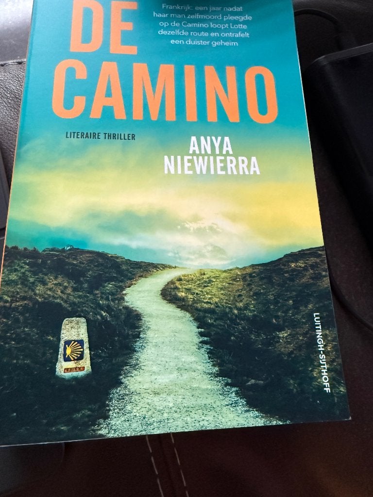 Boek De Camino, Boeken, Thrillers, Ophalen, Zo goed als nieuw, Anya Niewierra, België
