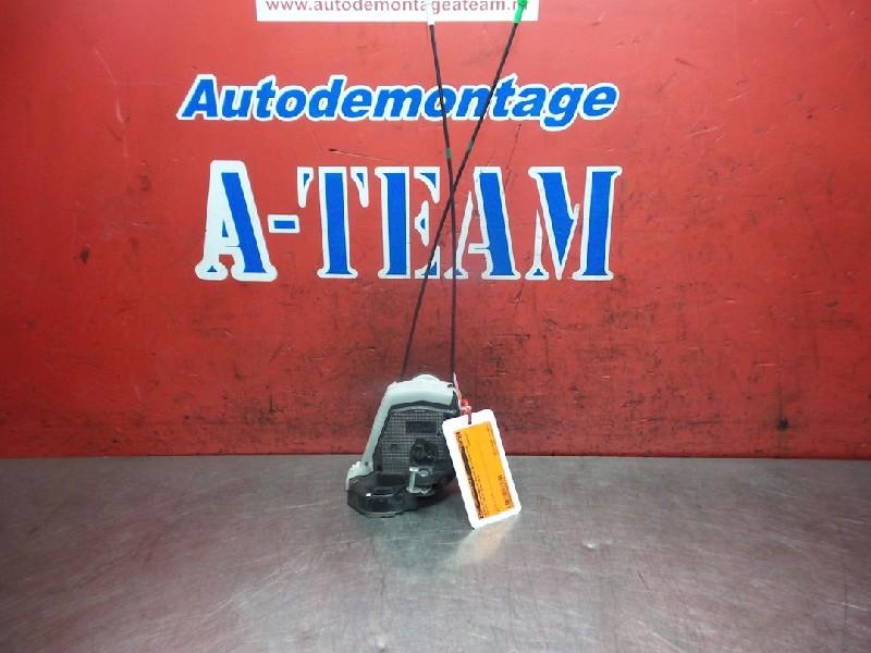 SERRURE DE PORTE RODS ARRIÈRE DROIT Toyota Yaris III (P13), Utilisé, Toyota