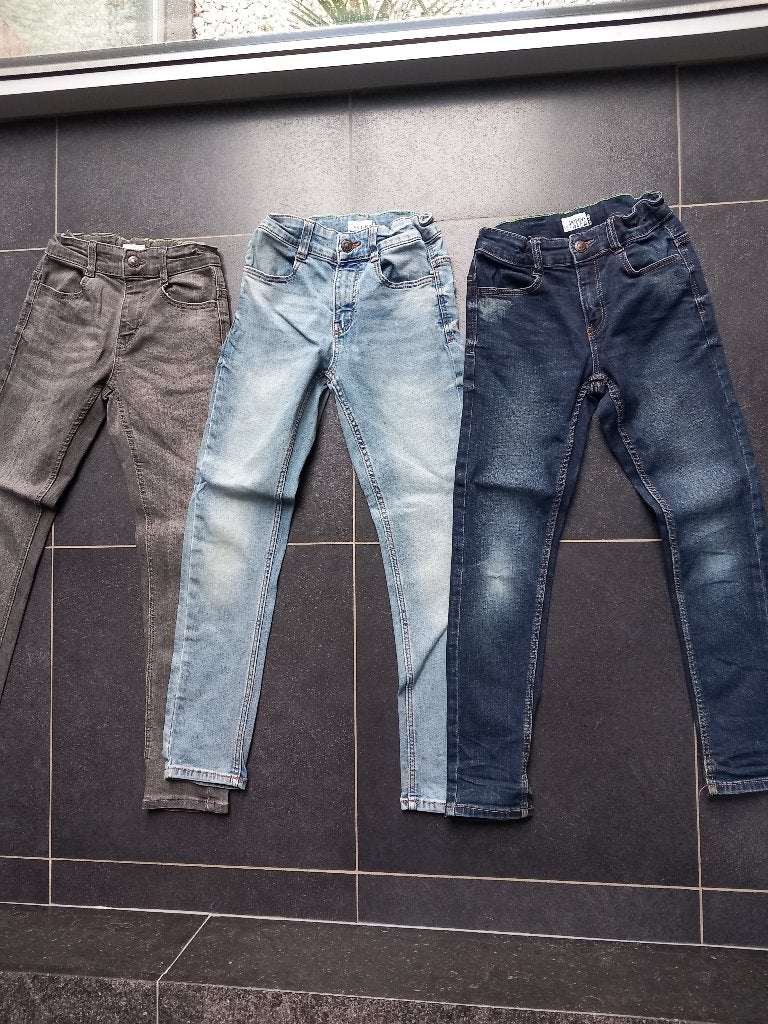 3 lange broeken 134, Gebruikt, Ophalen of Verzenden, Jongen, Broek