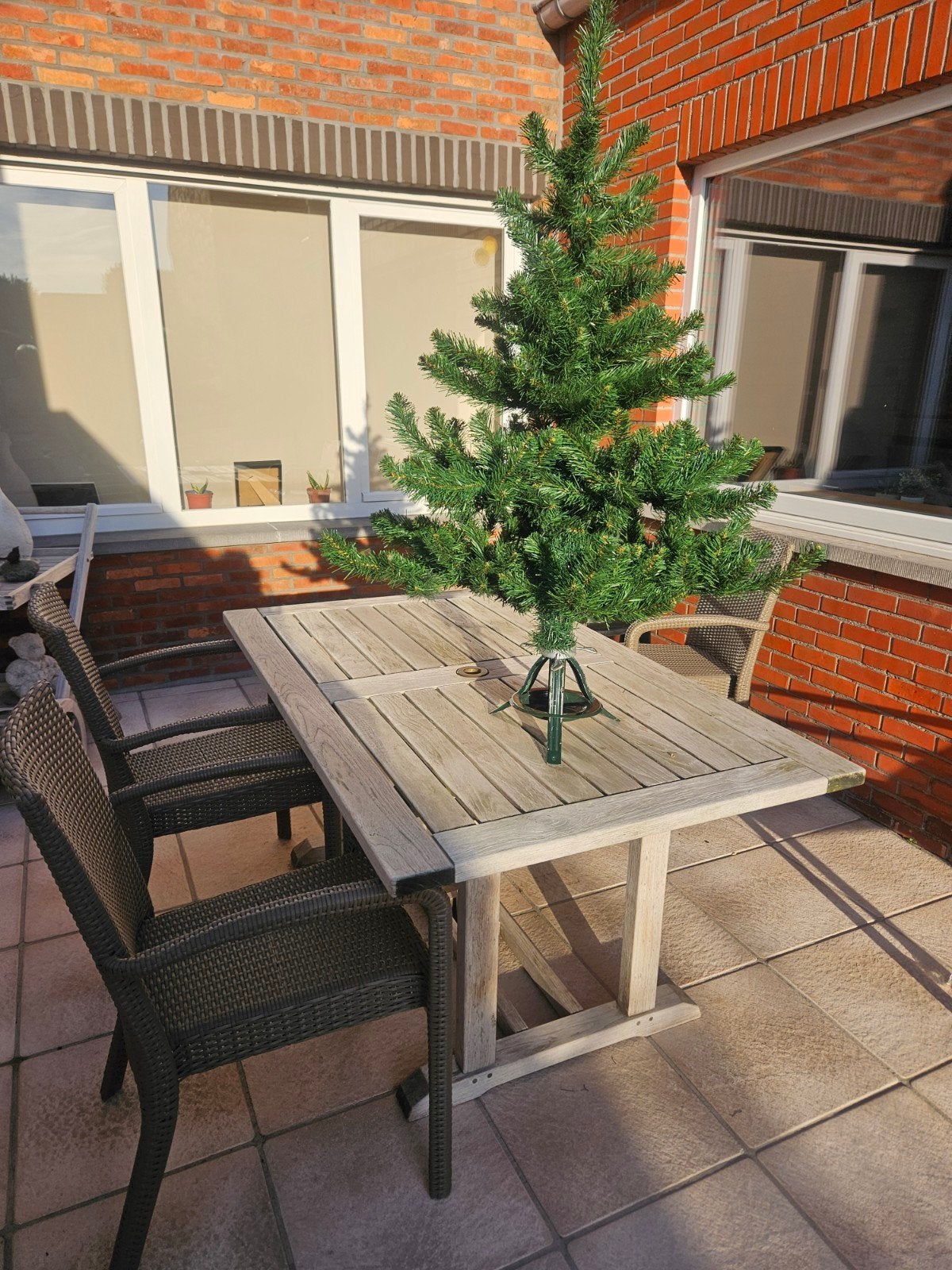 kerst boom en versiering, Ophalen