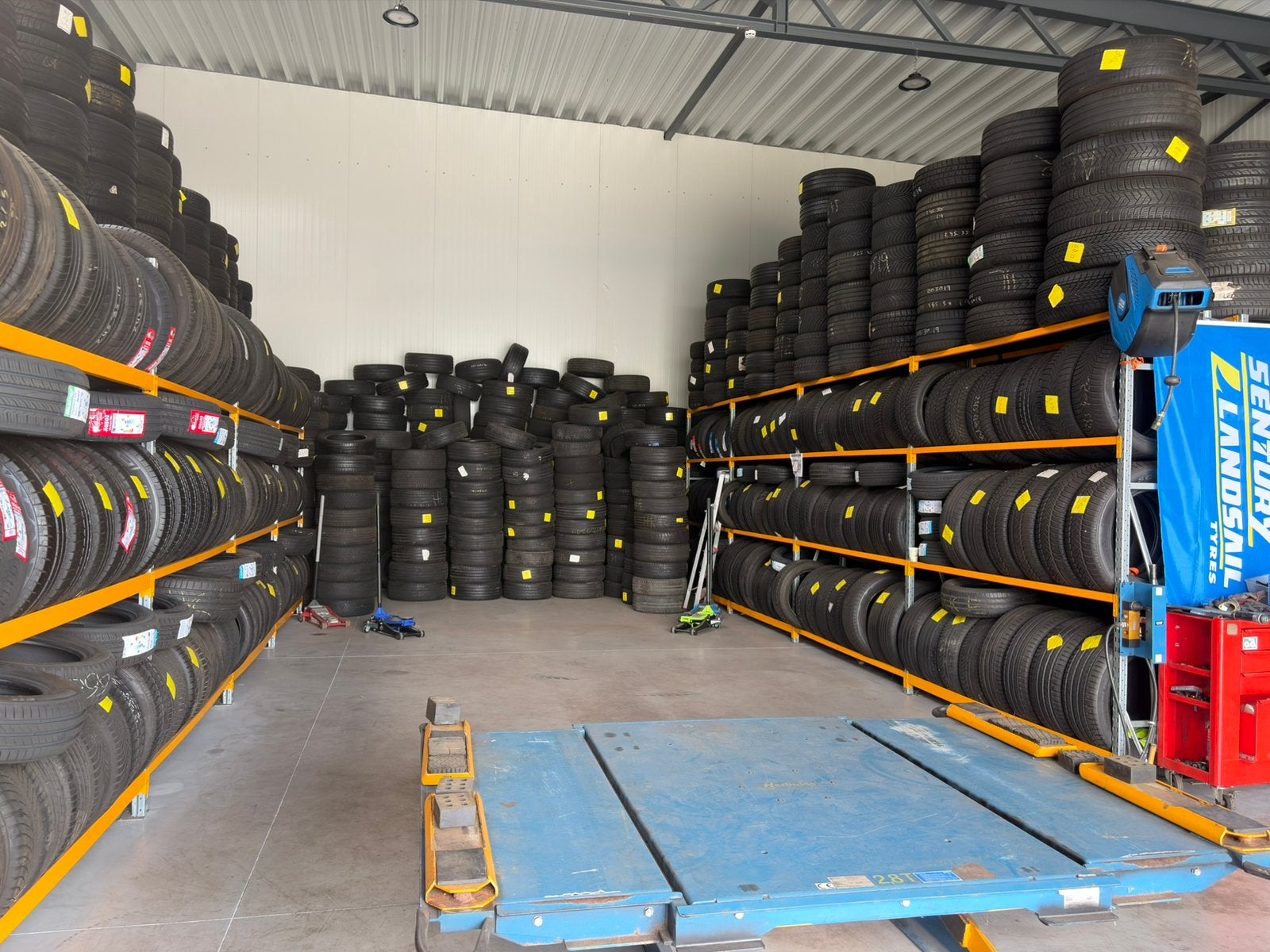 Topkwaliteit  Top banden  Topprijs  Topservice, Ophalen of Verzenden