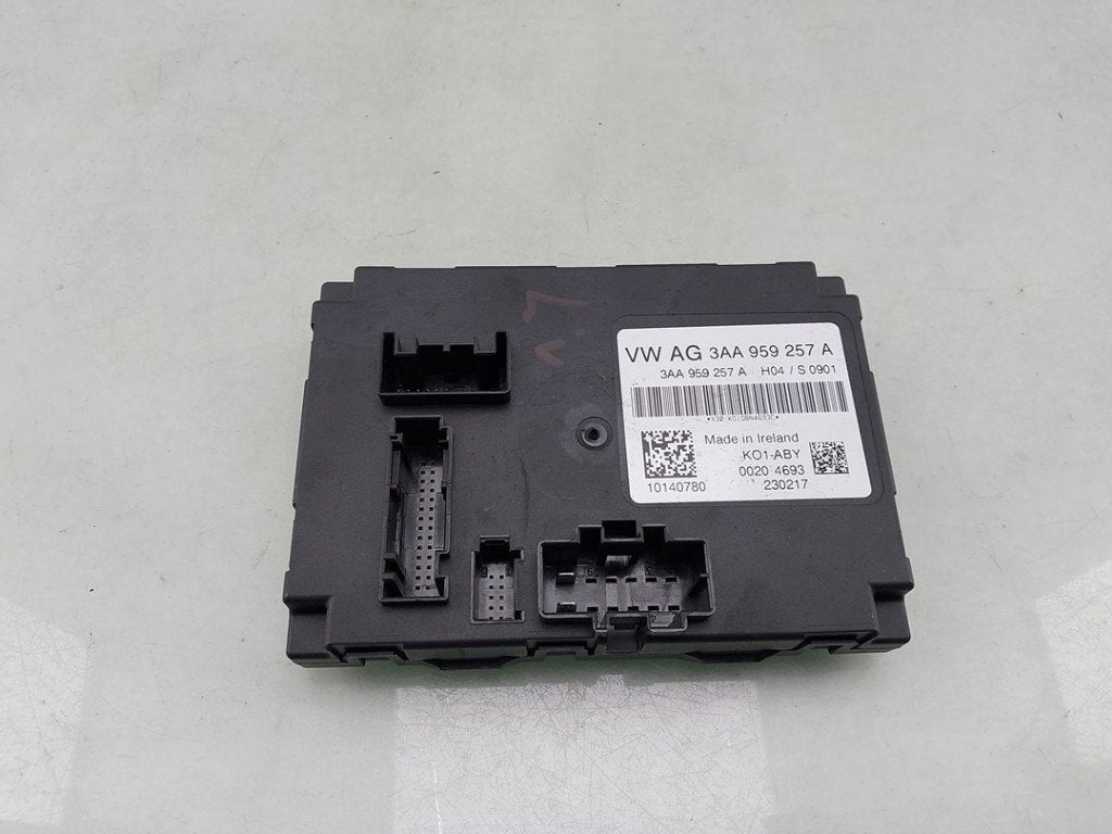 ORDINATEUR GESTION CONFORT Volkswagen Golf VII (AUA), Volkswagen, Volkswagen AG, Utilisé, Kundenbetreuung@volkswagen.de