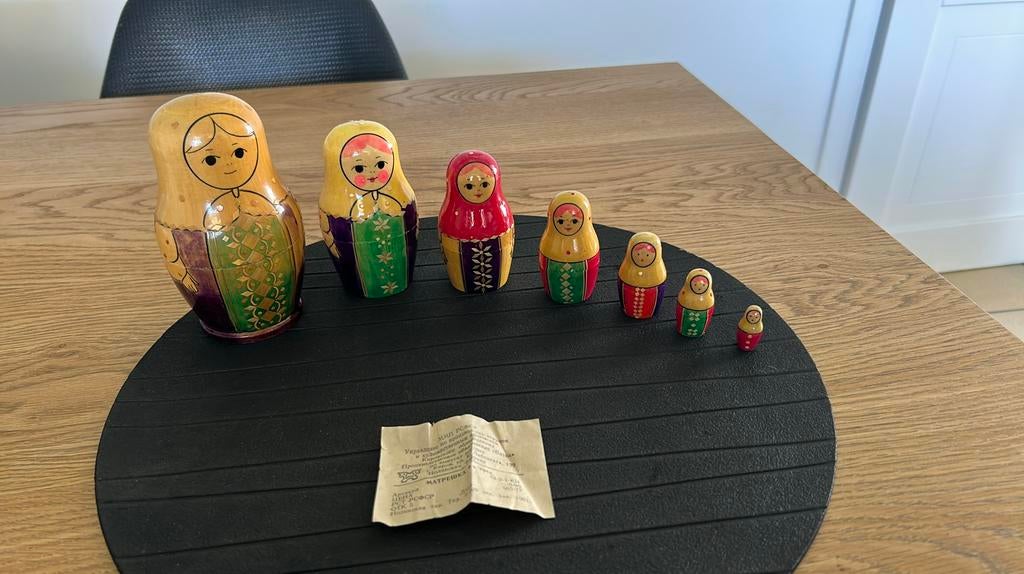 Originele vintage set Russische nestpoppen, Ophalen of Verzenden, Zo goed als nieuw