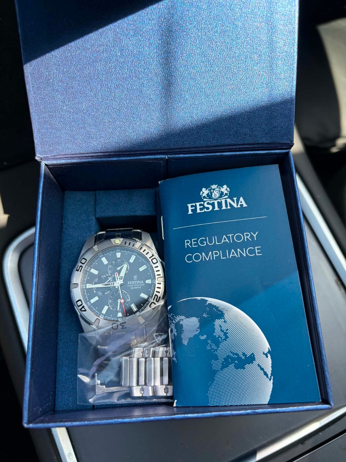 Montre festina F71, Montre-bracelet, Autres marques, Enlèvement, Acier