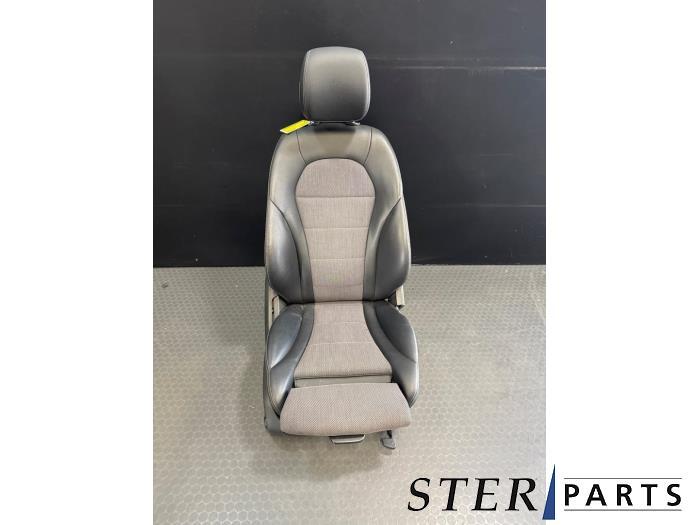 Siège droit d'un Mercedes C-Klasse, 3 mois de garantie, Utilisé, -, -