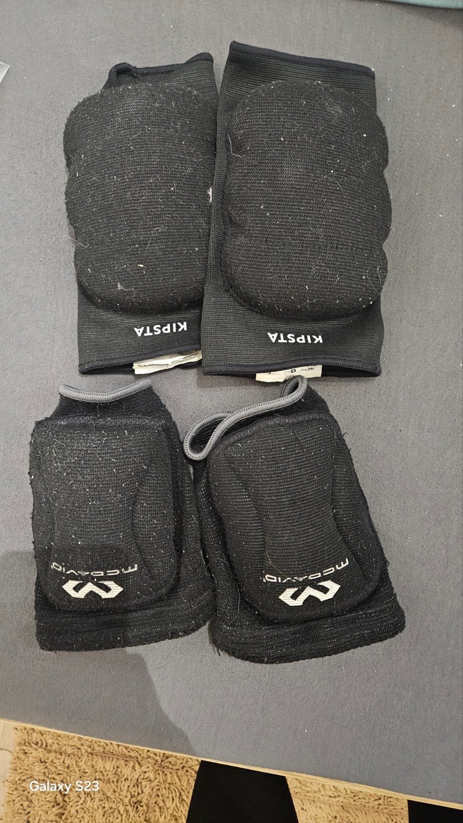 knielappen volleybal, Ophalen